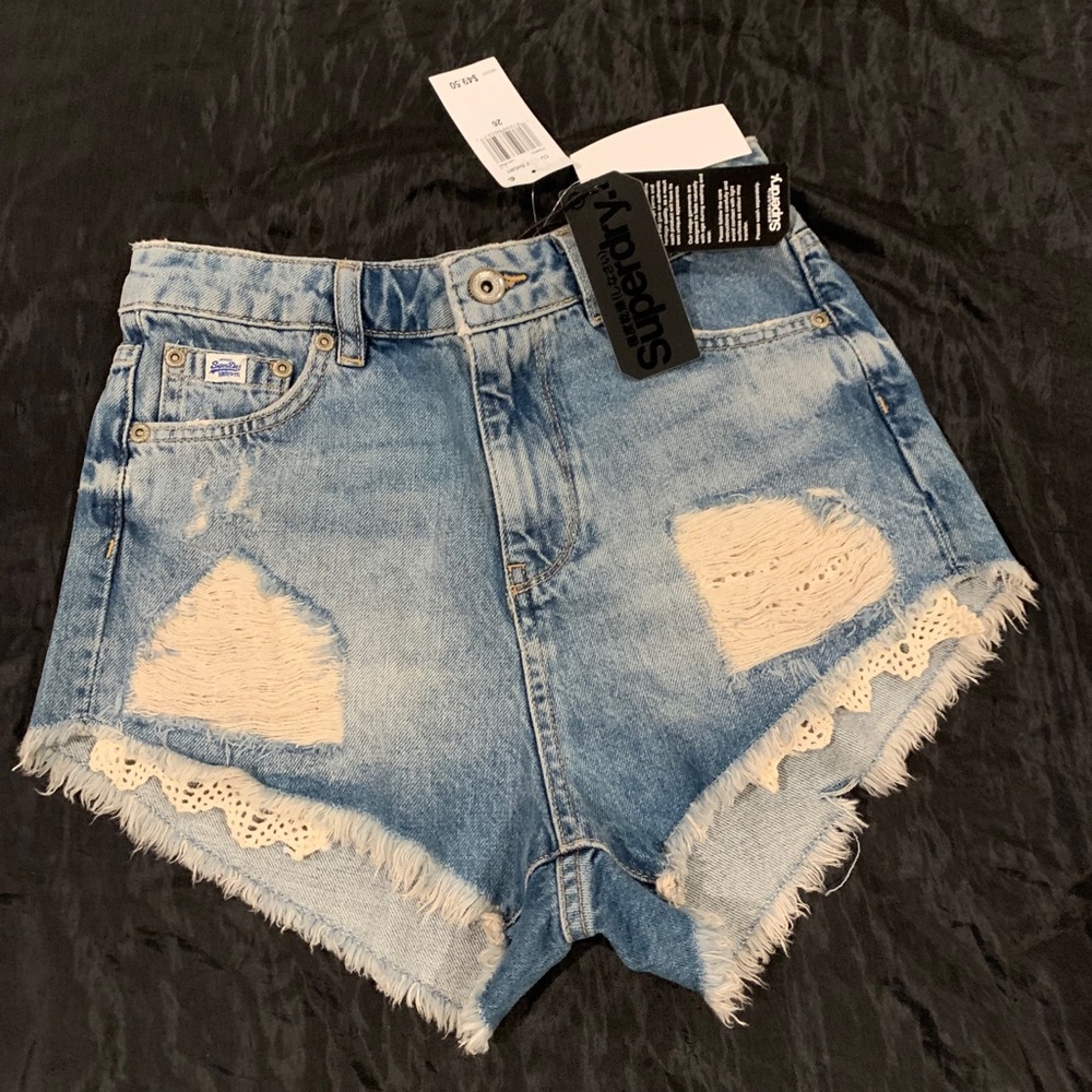 ✨NEW✨ SuperDry cutoff shorts.